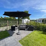 64, Charming Nature Retreat, Near Efteling, With Private Parking & Garden