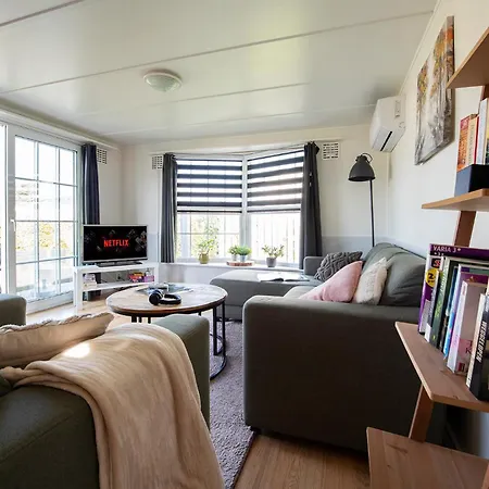 64, Charming Nature Retreat, Near Efteling, With Private Parking & Garden