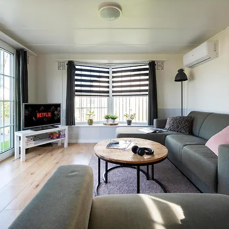 Chalé 64, Charming Nature Retreat, Near Efteling, With Private Parking & Garden Oisterwijk