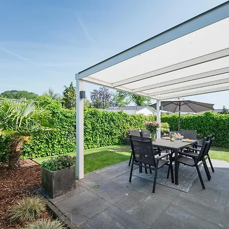 64, Charming Nature Retreat, Near Efteling, With Private Parking & Garden Chalé *