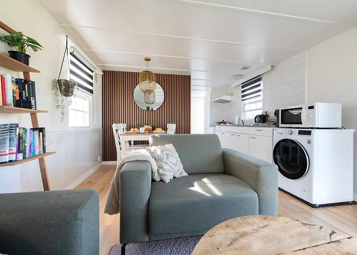 64, Charming Nature Retreat, Near Efteling, With Private Parking & Garden Oisterwijk