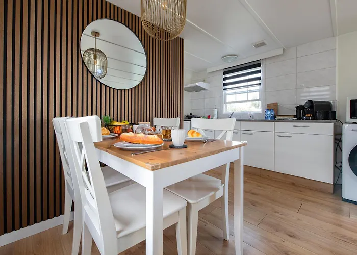 64, Charming Nature Retreat, Near Efteling, With Private Parking & Garden Oisterwijk