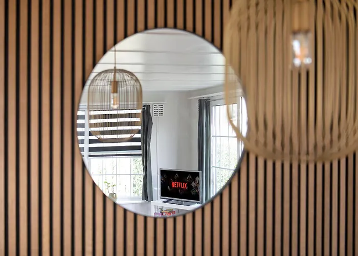 64, Charming Nature Retreat, Near Efteling, With Private Parking & Garden Σαλέ *