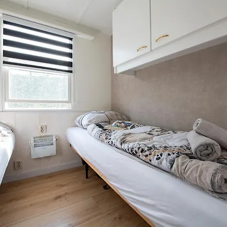 64, Charming Nature Retreat, Near Efteling, With Private Parking & Garden אויסטרוויק